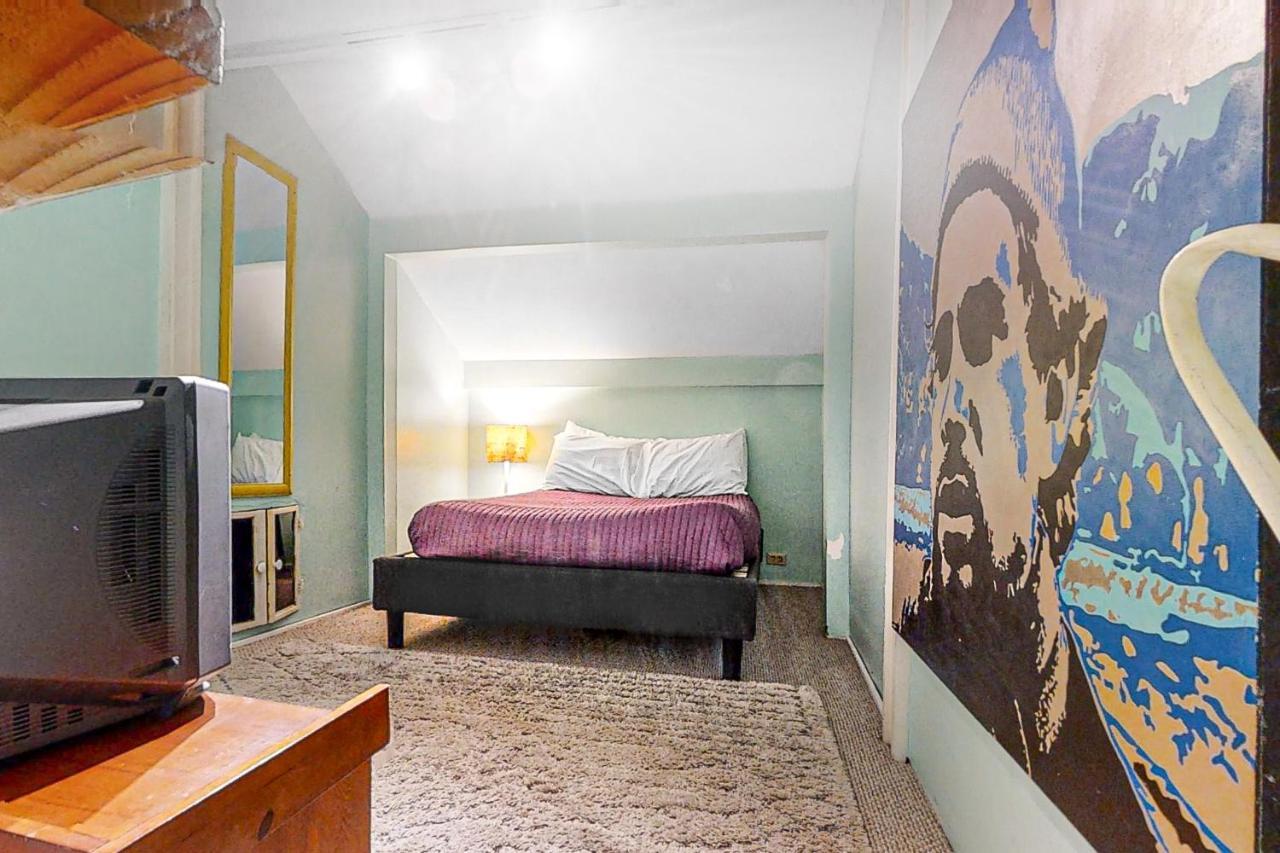 Beach Bum Bungalow Folly Beach Bagian luar foto